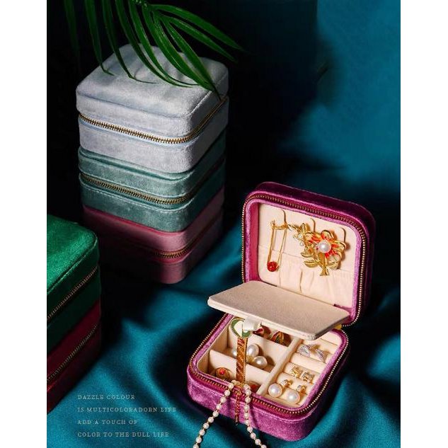 Tragbare Reise-Schmuckschatulle aus Samt im Vintage-Stil