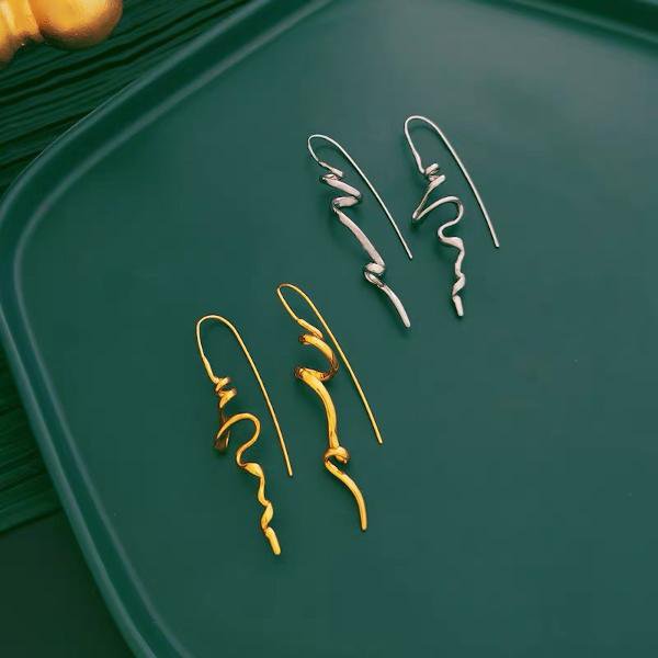 Minimalistischer Swirl Line Tropfenohrring
