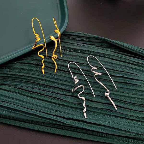 Minimalistischer Swirl Line Tropfenohrring