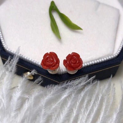 Zeitlose rote Koralle Rose Blumenohrohrstollen 18K Gold