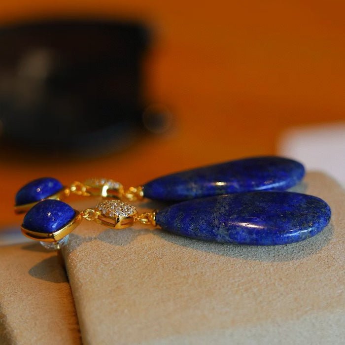 Klobige Lapislazuli-Wassertropfen-Ohrringe