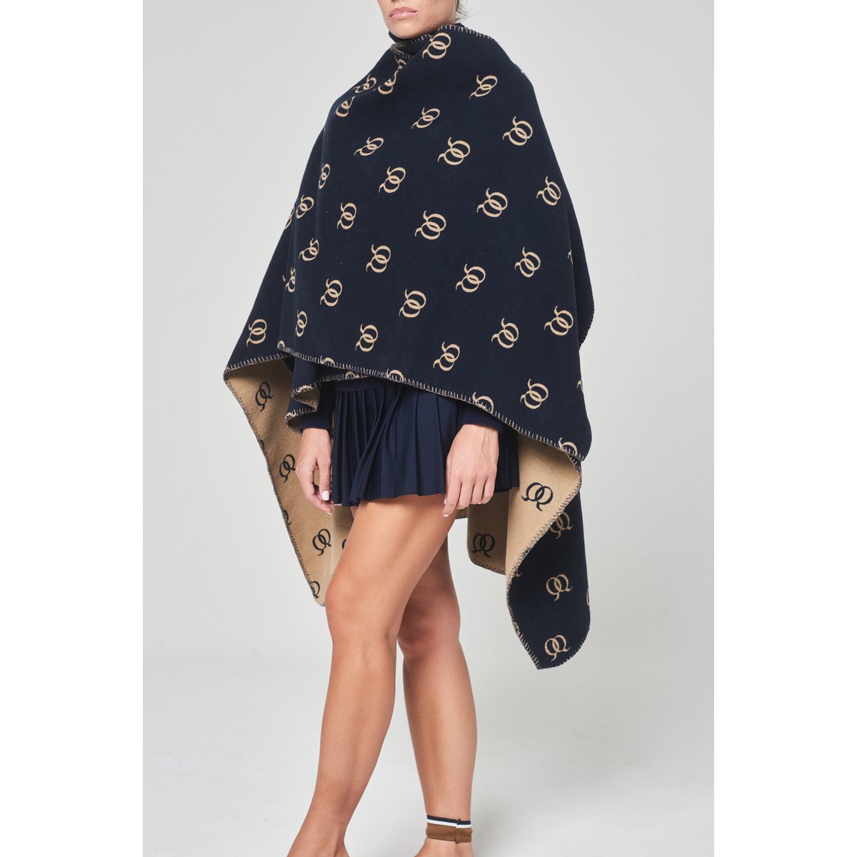 Elena Cape Poncho von Francesca Zazza