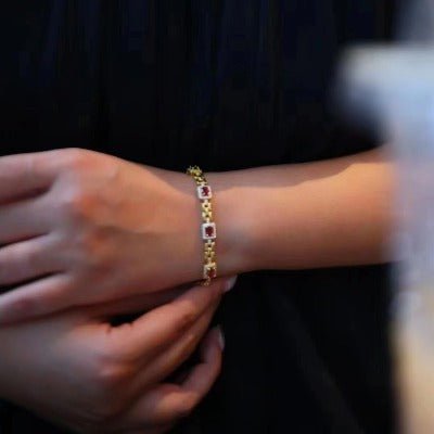 Italienischer Stil rotes Granat -Granat -Fancy Armband