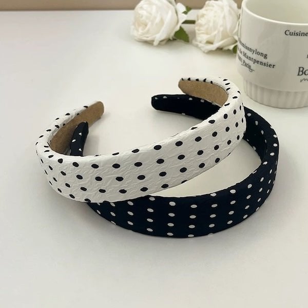 Elegantes gepunktetes Stirnband
