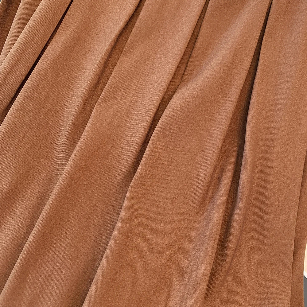 Plus-size women's fall casual commuting loose and comfortable skirt brown elastic waist high waist lined pleated long skirt big