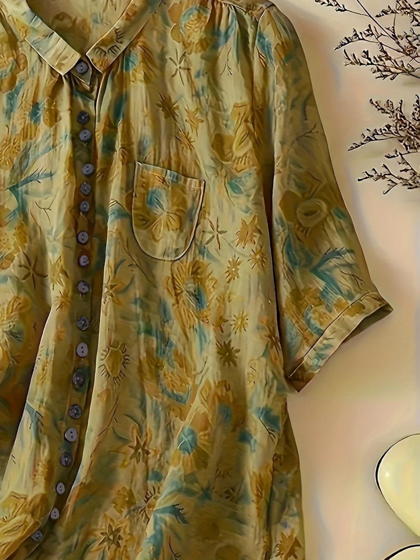 Women's Plus Size Fashionable Printed Pocket Mid Sleeve Lapel Button Casual Commuting Shirt