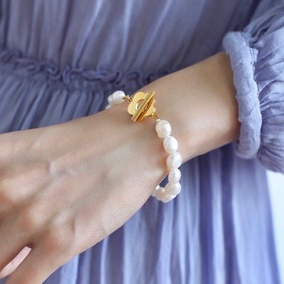 Armband aus Süßwasserperlen – Blumenschnalle