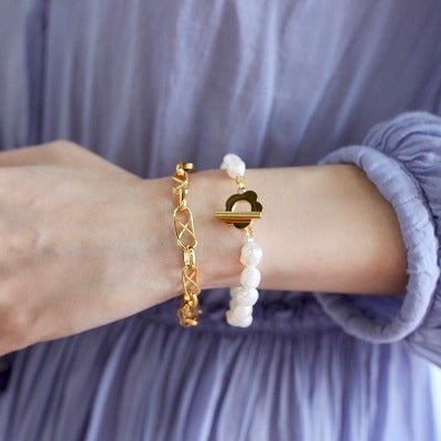 Armband aus Süßwasserperlen – Blumenschnalle