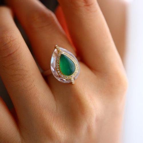 Royal Birnen -geschnittenes grünes Onyx -Ring - einstellbar