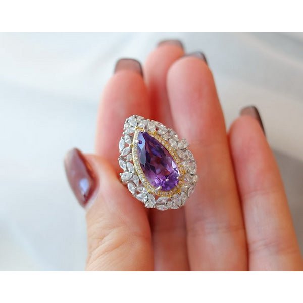 Birnen -geschnittener Amethystring im königlichen Stil - einstellbar
