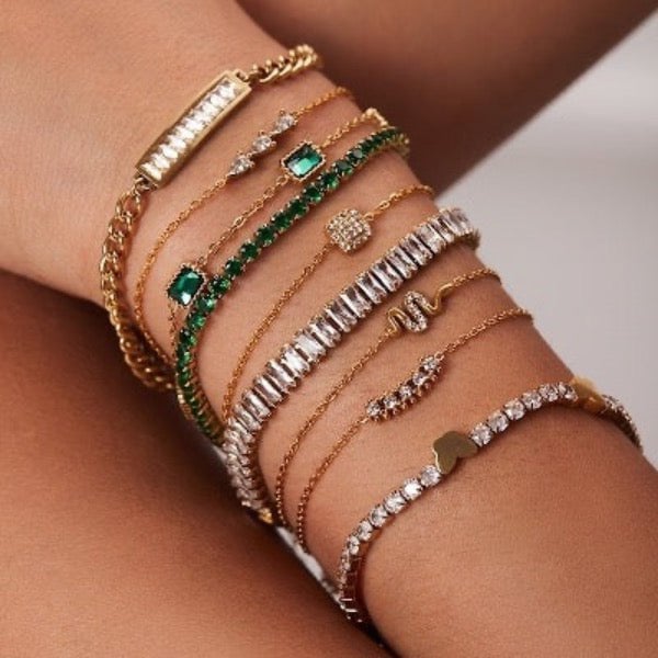 Schickes funkelndes Stapelarmband-Set