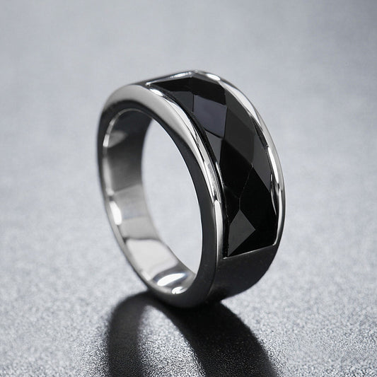 Modischer Ring im schlichten europäischen und amerikanischen Stil – Unisex-Titanstahlring mit Edelstein