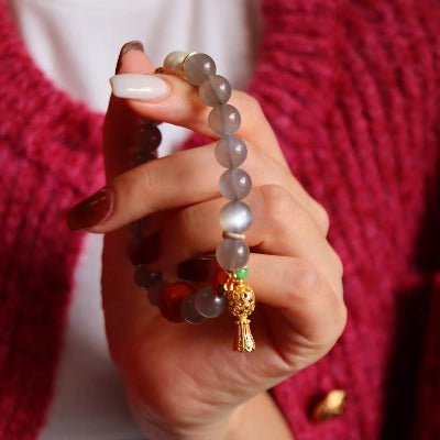 Labradorit -Armband mit Buddhismus glücklicher Reize
