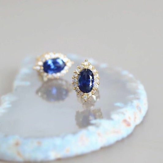 Blaue Kristallohrringe im Saphir-Look