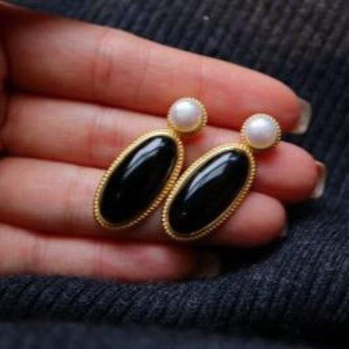 Moderne Vintage-Ohrringe aus schwarzem Onyx