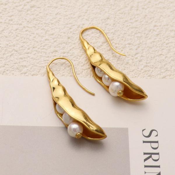 Goldene Ohrringe im Vintage-Stil mit Erbsenschoten-Design