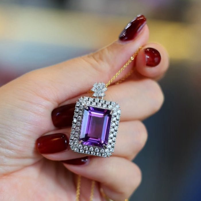 Amethyst-Anhänger im königlichen Stil mit quadratischem Rahmen – nur Anhänger