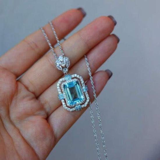 Sprudelblau Topaz Square Pendell Halskette